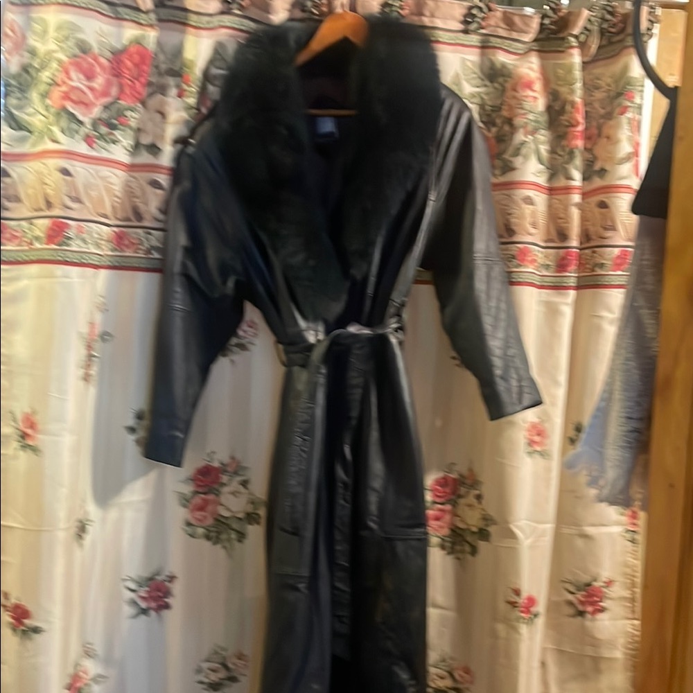 Blue Trench Coat with Belt and Full-Length Sleeves
